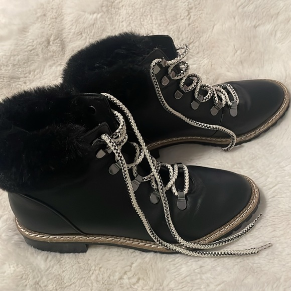 Express lace up faux fur booties size 8 - Picture 2 of 5